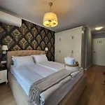 Luny Art Center Appartement *