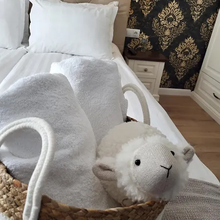 Luny Art Center Roese