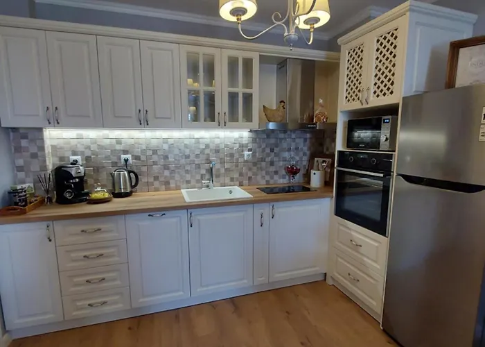 Daire Luny Art Center *